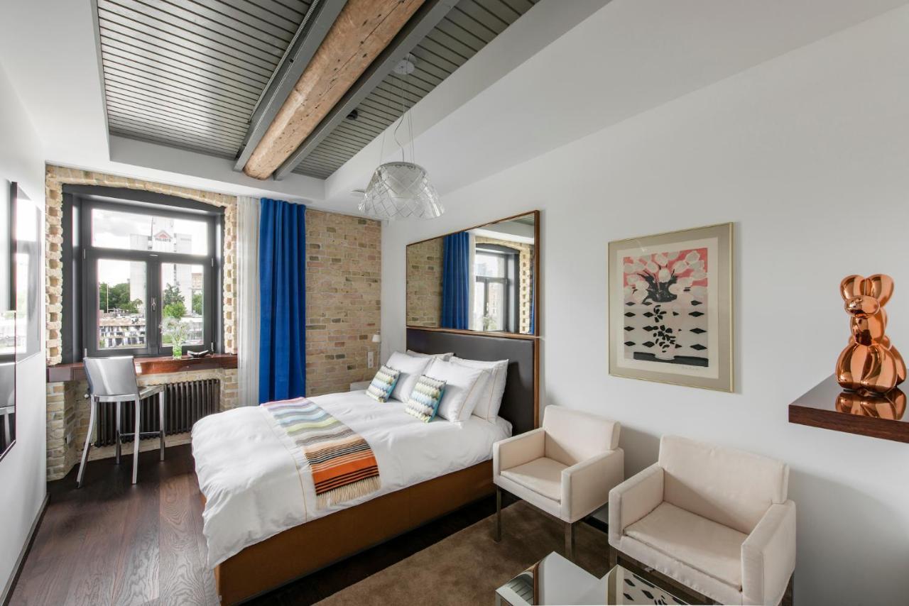 The Joseph Aparthotel Вилнюс Екстериор снимка