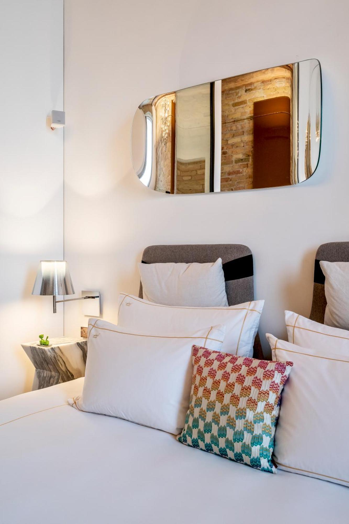 The Joseph Aparthotel Вилнюс Екстериор снимка