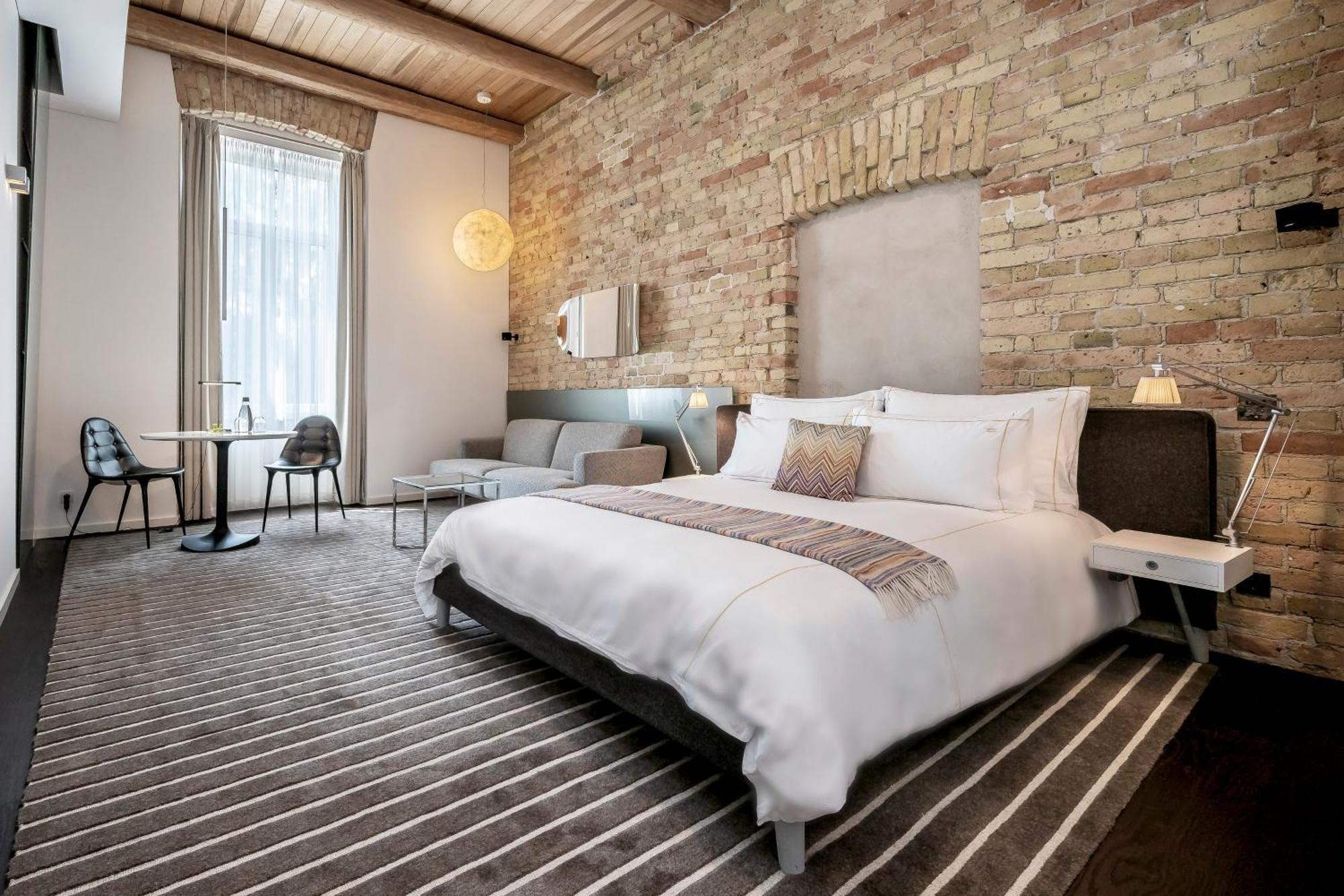 The Joseph Aparthotel Вилнюс Екстериор снимка