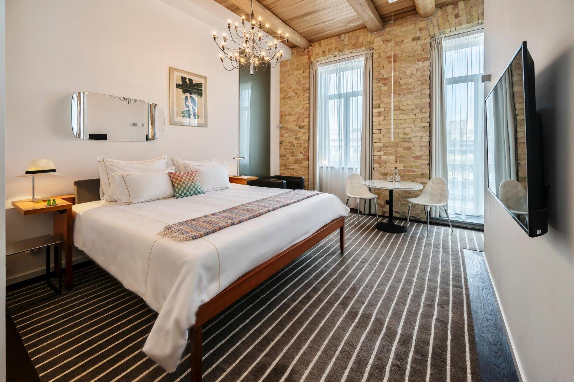 The Joseph Aparthotel Вилнюс Екстериор снимка